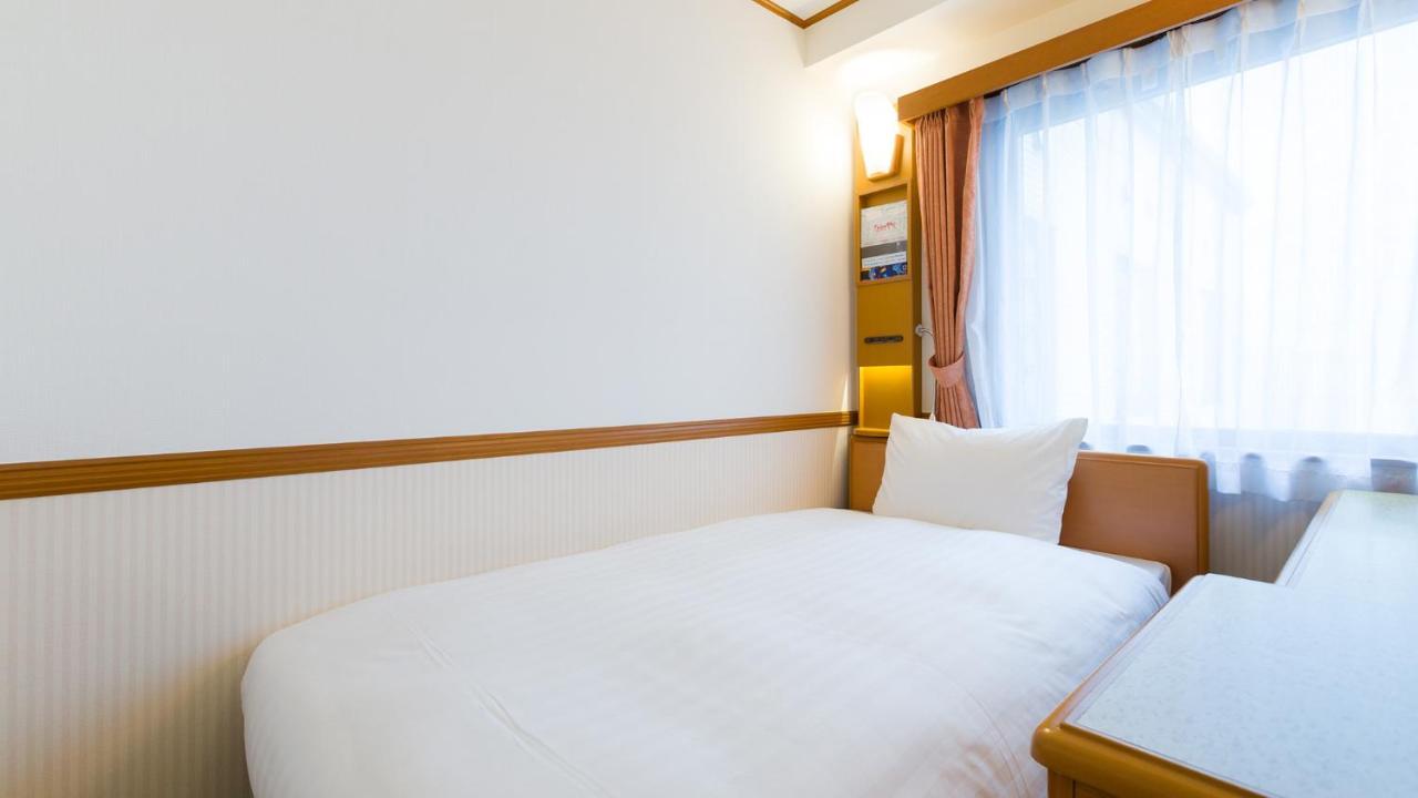 Toyoko Inn Yokohama Sakuragicho Экстерьер фото