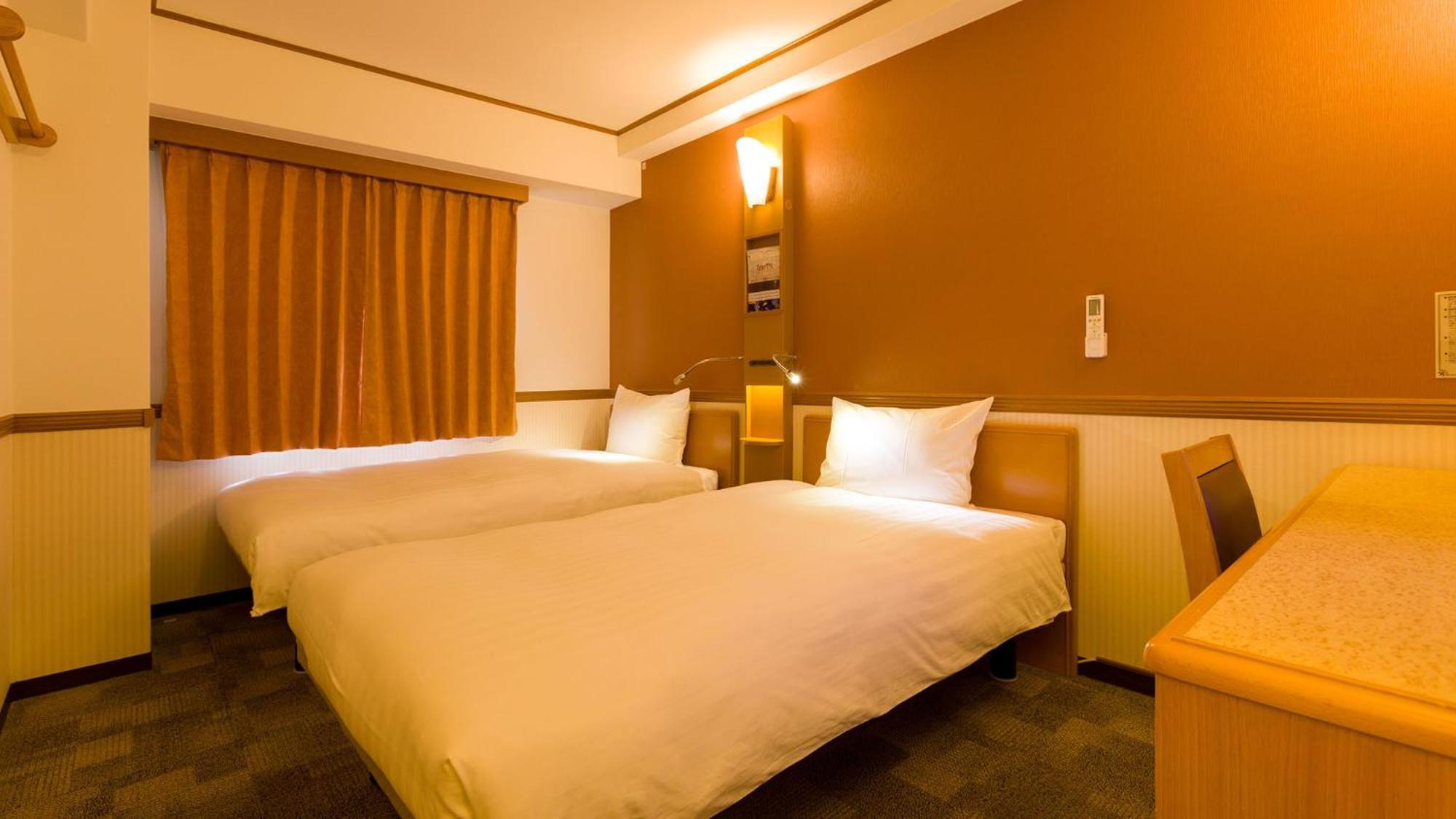 Toyoko Inn Yokohama Sakuragicho Номер фото